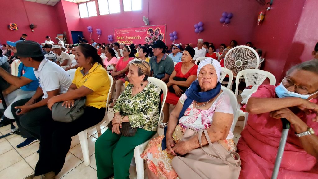 Es importante que siempre reconozcamos ese legado importantísimo que tienen nuestros adultos mayores, dentro de la familia y la comunidad. Esa transmisión de experiencia de tradiciones, de costumbre de nuestra hermosa Nicaragua. 